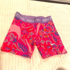 Pink Girls Nike Pro swimming shorts size large Dri-Fit